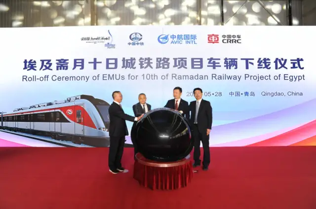 喜讯！我国首列出口埃及电动车组在青下线 预计年内完成交付